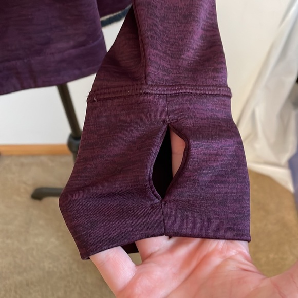 Champion Women’s Fitted Crew Neck - Picture 4 of 5